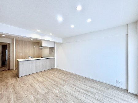 rO@Ƒ̓₩Șbŕ܂閾邢rO  