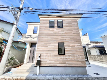 ���n�O�ώʐ^�@�������ꂽ�O�ρA�㎿�ȏZ��Ԃ��L���鎺���͉i�����S���ĉ߂�����Z���ł��B 