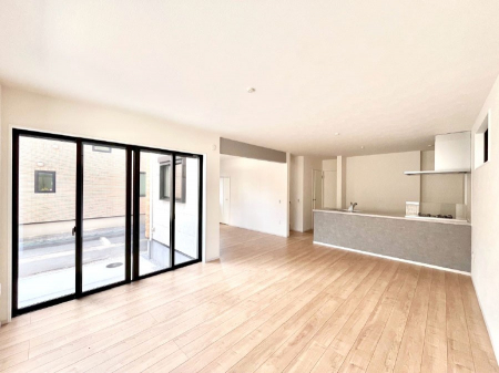 ���r���O�@�Z�ޕ��̌��������o�����A�C���e���A���l����̂��y���݂ȃ��r���O�ł��I 