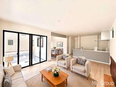 ���r���O�@���Ƒ��̓��₩�Șb�����ŕ�܂�閾�邢���r���O  ���Ƌ��CG�ł�