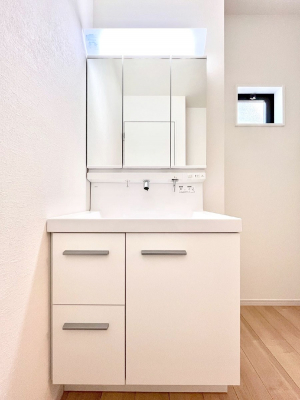 ���ʑ�E���ʏ��@�傫�����₷���O�ʋ��Ő�����������ʑ�́A�g�����Ȃ݃`�F�b�N�┧�̂������ɂ������߂ł��B 