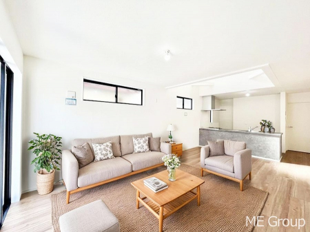 ���r���O�@�������������͋C�̂k�c�j�͉Ƒ��݂�Ȃ̉��K��ԁ��Ƌ��CG�ł�