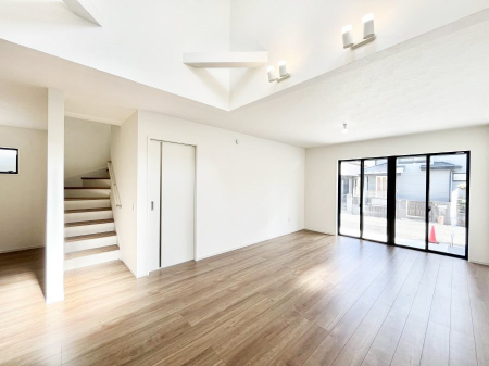 ���̑����ρ@�Ƒ������R�ƏW�܂�e���̃X�y�[�X�ɂȂ肻��