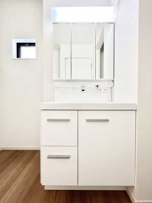 ���ʑ�E���ʏ��@���[�͂Ƌ@�\���ɗD�ꂽ���ʉ��ϑ�