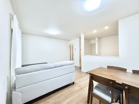 ̑ρ@Ƒ̉b͂ށAJIȃ_CjO