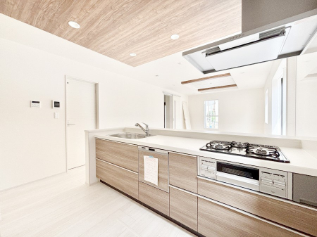 �L�b�`���@��Ƃ肠��L�b�`���ł͂��Ƒ��Ɗy�������������ł��܂��B  