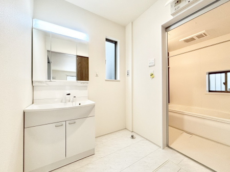 ���̑��@���̂��閾�邢�����h���[�X�y�[�X