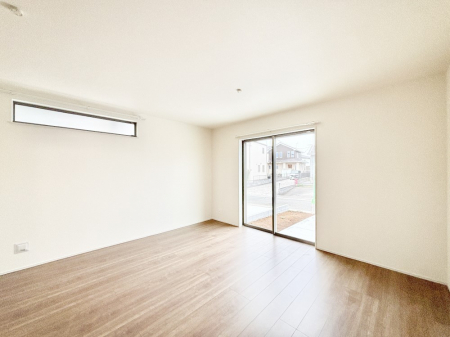 ���r���O�@�Z�ޕ��̌��������o�����A�C���e���A���l����̂��y���݂ȃ��r���O�ł��I   