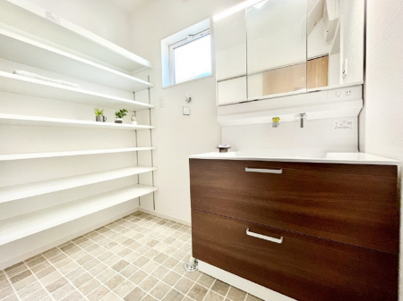 ���ʑ�E���ʏ��@���ʏ��ɂ͊��������[�I���t���Ă��܂��B 