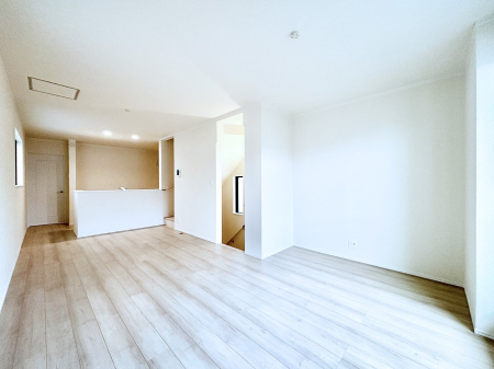 rO@u܁vuvƑƂ̃R~jP[V[܂郊rOCKiB 