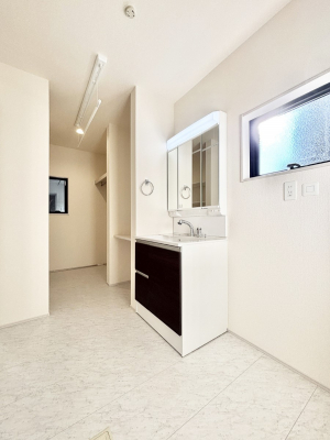 ���̑��@�L�b�`���Ƃ̓������l�����������W���݌v�ŖZ�������Ԃ̉Ǝ������N���N