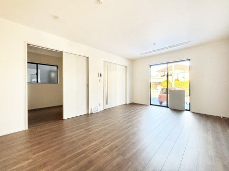 ���̑����ρ@�Ƒ������R�ƏW�܂�e���̃X�y�[�X�ɂȂ肻��