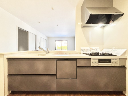 �L�b�`���@�������������I�ɁA�y�����I�V�X�e���L�b�`��