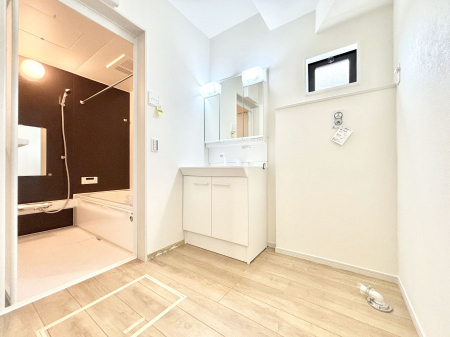 ���̑��@�������̂�����K��Ԃł��B�����̐g�x�x���C�����ǂ����g�������܂��B 