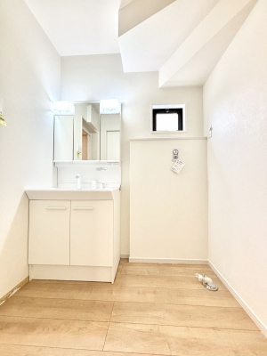 ���ʑ�E���ʏ��@�傫�����₷���O�ʋ��Ő�����������ʑ�́A�g�����Ȃ݃`�F�b�N�┧�̂������ɂ������߂ł��B 