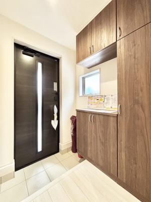 ���ց@�K���X�X���b�g�̓��������փh�A�������Ɍ���͂��Ă���܂�