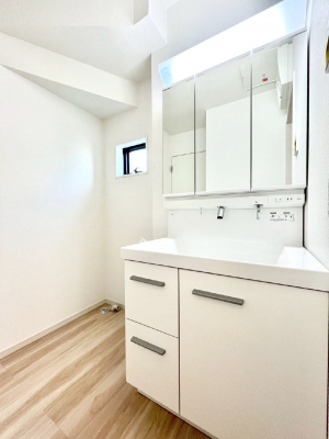 ���ʑ�E���ʏ��@���邢���ʏ��͖����̐g�x�x���y�����ł����Ⴂ�����ł��B