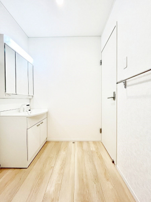 ʑEʏ@q񂪂A􂢂łĂꂻȐʏI