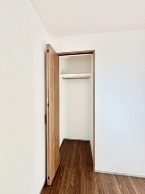 [@m̃N[[bgBŝŌ̈ߗނ܂܂B