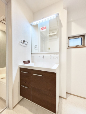 ʑEʏ@傫₷OʋŐʑ́AgȂ݃`FbN┧̂ɂ߂łB 