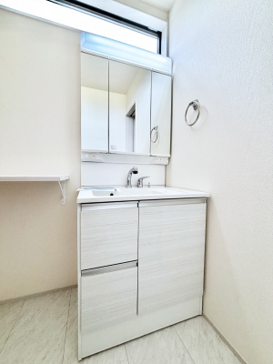 ʑEʏ@傫₷OʋŐʑ́AgȂ݃`FbN┧̂ɂ߂łB 