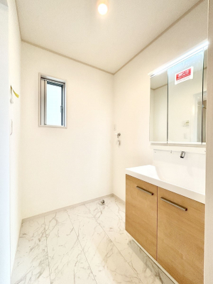 ���ʑ�E���ʏ��@���邢���ʏ��͖����̐g�x�x���y�����ł����Ⴂ�����ł��B