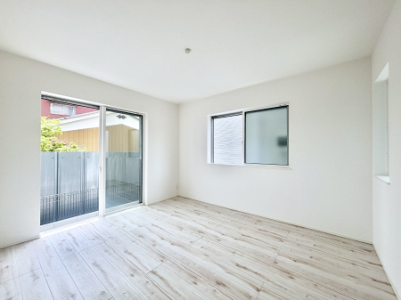 ���̑����ρ@2�ʍ̌����m�ۂ������邢��ԁB�Ƒ��݂�Ȃ����K�ȕ�炵����������݌v�ł��B