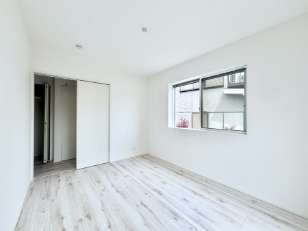 �q�������@�q�������ɂ��������߂Ȏ��[�X�y�[�X�����Ղ�̋���