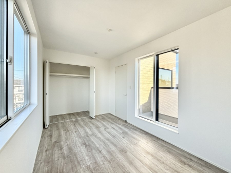 ���̑����ρ@���邢�o���R�j�[�T�C�h�ɗm����ݒu�B�ڊo�߂̗ǂ��Q���ɁB 