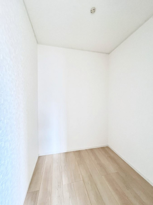 ̑@EH[NCN[[bgtŐԂLpł܂B