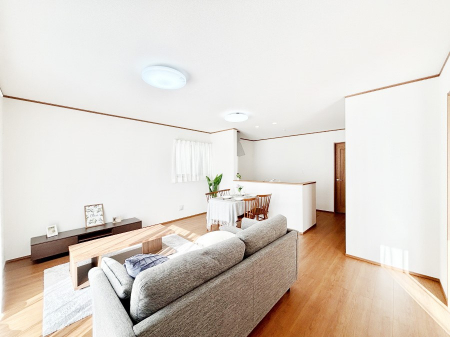 ���r���O�@���Ƒ������R�ƏW�܂�A���₩�ȏ΂����ŕ�܂��e���̋�ԂɂȂ肻���ł��ˁI