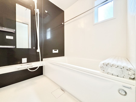 �����@����̔�������Ă���閾�邢�������̂���o�X���[���@