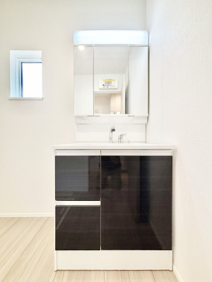 ���ʑ�E���ʏ��@���[�͂Ƌ@�\���ɗD�ꂽ���ʉ��ϑ�  �@