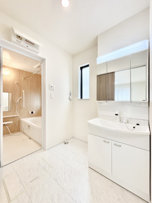 ʑEʏ@Ƃ̐ʃXy[XŒ̐gxxX[Y