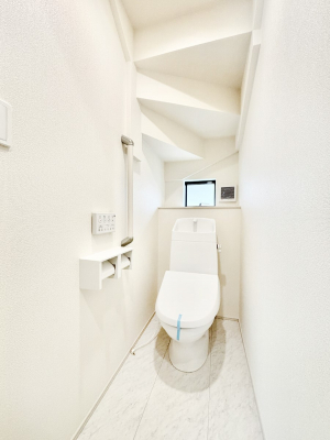 gC@gC1K2KꂼɔzuĂĂƂĂ֗łB 