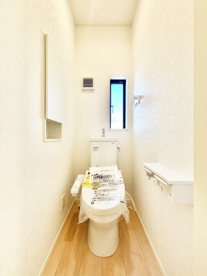 gC@gC1K2KꂼɔzuĂĂƂĂ֗łB 