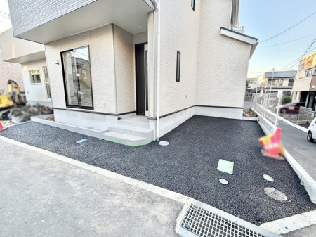 �@�����Ɍ������Ȃ����ԃX�y�[�X�B