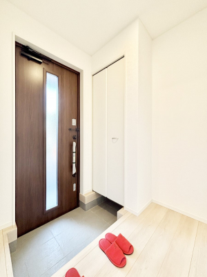 ց@KXXbg̓փhAɌ͂Ă܂