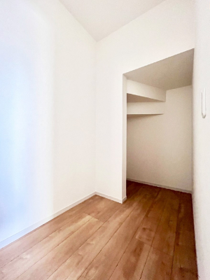 ���̑��@���r���O���ɃE�H�[�N�C���N���[�[�b�g�t���Ő�����Ԃ��L�����p�ł��܂��B