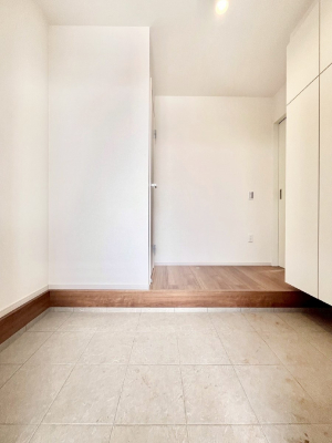 ���ց@�Ƒ��̋A��₨�q�l�������������}���錺��  