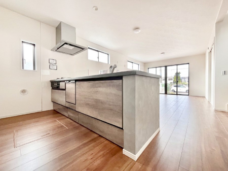 �L�b�`���@���������Ȃ��炲�Ƒ��Ƃ̉�b���y���߂�ΖʃJ�E���^�[�L�b�`��