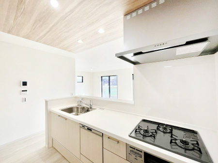 Lb`@JE^[zɊyׂB̂ƔȂ肻ł