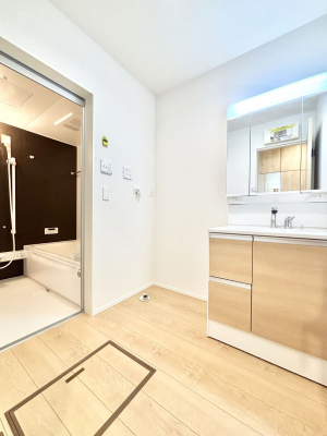 ���̑��@�������̂�����K��Ԃł��B�����̐g�x�x���C�����ǂ����g�������܂��B 