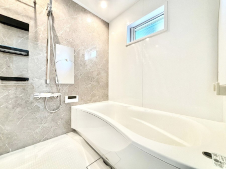 �����@����̔�����₷��؂ȃo�X�^�C���B�������Ƃ����C���y����Ŕ����Ƃ肽���ł��ˁI  