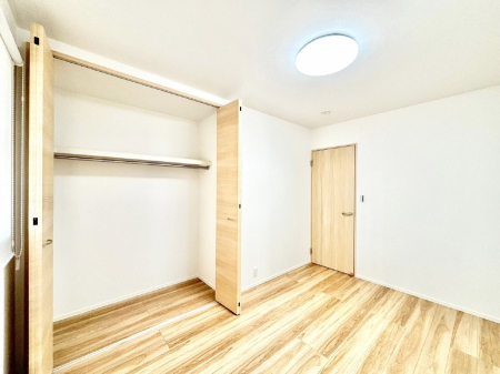 �q�������@�q�������ɂ��������߂Ȏ��[�X�y�[�X�����Ղ�̋���