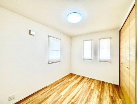 ���̑����ρ@2�ʍ̌����m�ۂ������邢��ԁB�Ƒ��݂�Ȃ����K�ȕ�炵����������݌v�ł��B