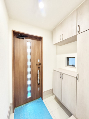 ց@KXXbg̓փhAɌ͂Ă܂