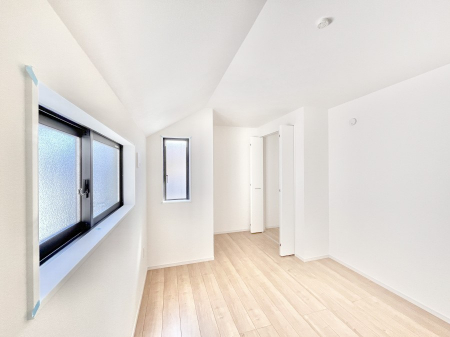 ���̑����ρ@�i�`�������ȃt���[�����O�͂ǂ�ȃC���e���A�ɂ��}�b�`�B  