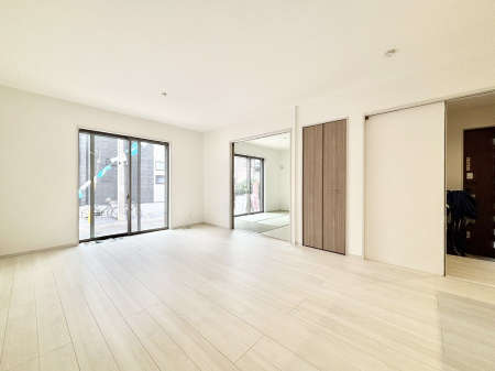 ���̑����ρ@�Ƒ������R�ƏW�܂�e���̃X�y�[�X�ɂȂ肻���@