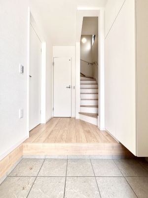 ���ց@�Ƒ��̋A��₨�q�l�������������}���錺��  